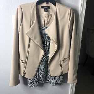 Zippy Jacket & HM Zebra Top 🕶